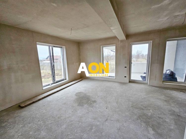 Casa semifinisata, 4 camere, 3 bai, 339 mp teren, zona Valea Popii