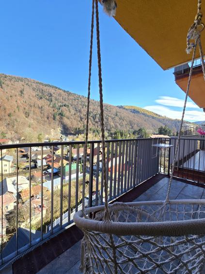Apartament modern în Sinaia | Loc de parcare + Piscină în complex