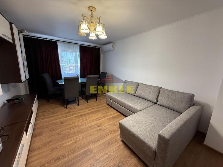 Apartament 3 camere de vânzare – Piața Mare