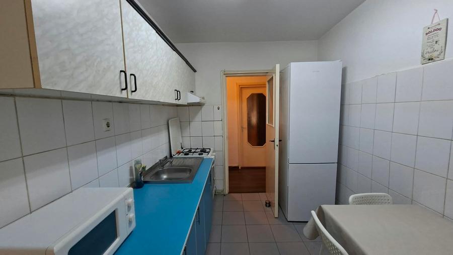 De inchiriat apartament 3 camere, Tg. Mures, Cornisa (UMF)