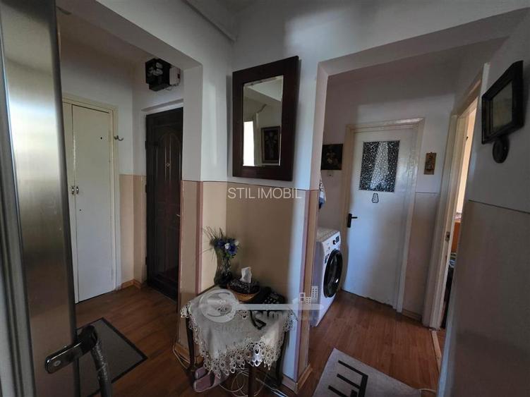 Apartament 3 camere - Sos Nationala - Et 2 - 85.000E - 6