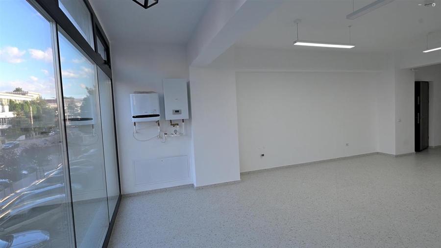 Spatiu 80 mp De Inchiriat Suceava Ultracentral Zona Universitate