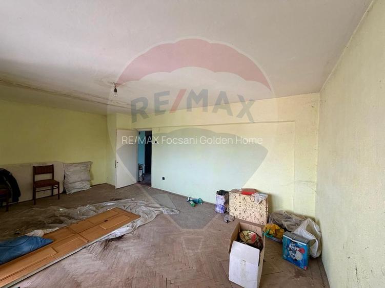 Apartament cu 3 camere de vânzare în zona Brailei - 4