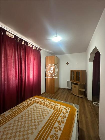 Apartament 2 camere etaj intermediar fara risc - Podul de Piatra