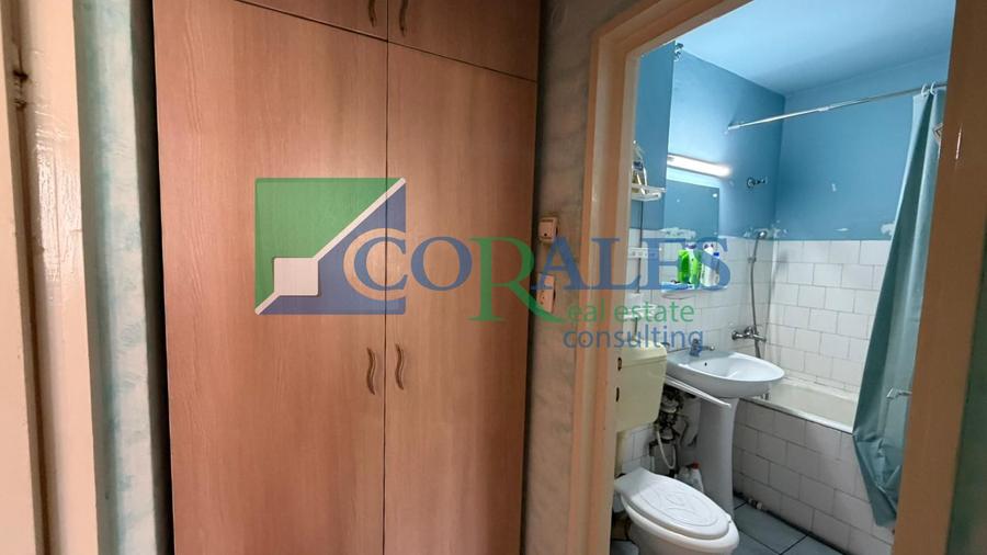 Semicentral, 46mpu+12 mpu logie, et.4/8. Fara comision. Disponibil imediat. LIFT