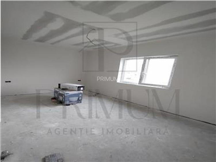 Duplex modern - despartit prin camera tehnica - zona f buna - 4