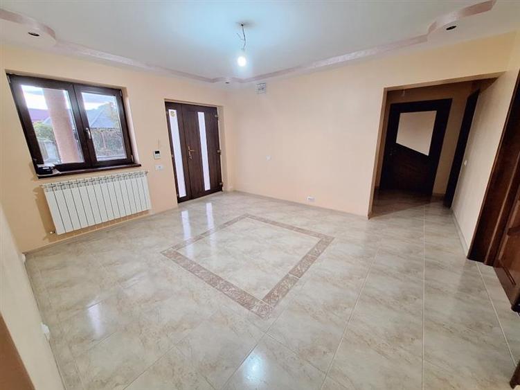 Casa P+1+M, 6 camere, garaj, beci, Nicolae Balcescu