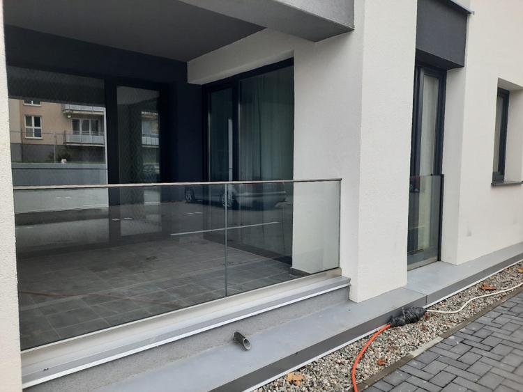 Platinum Residence, zona Mall Coresi, apartament cu doua camere de inchiriat