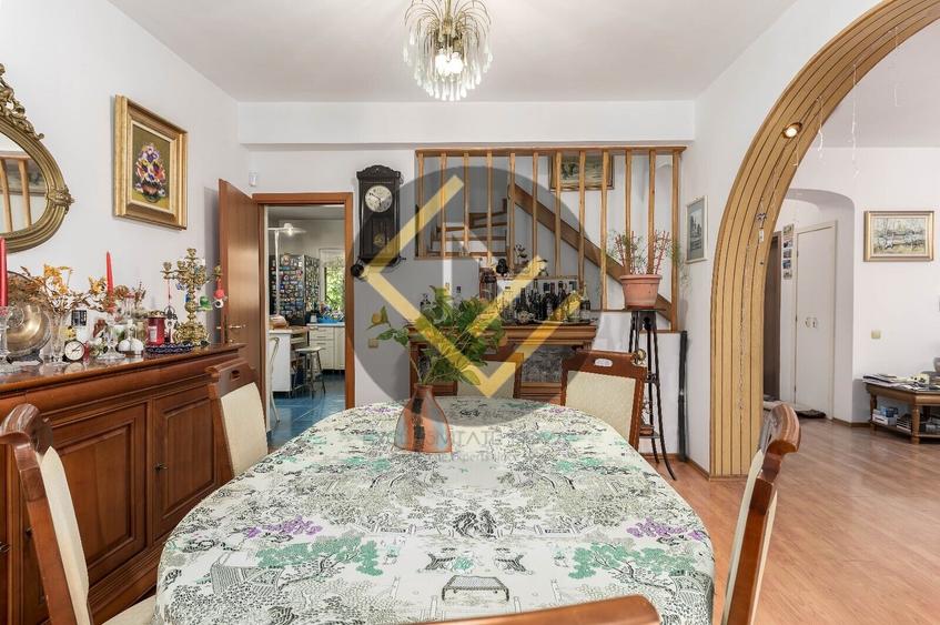 Bucureștii Noi Damaroaia Vilă individuala Elegantă teren 557mp