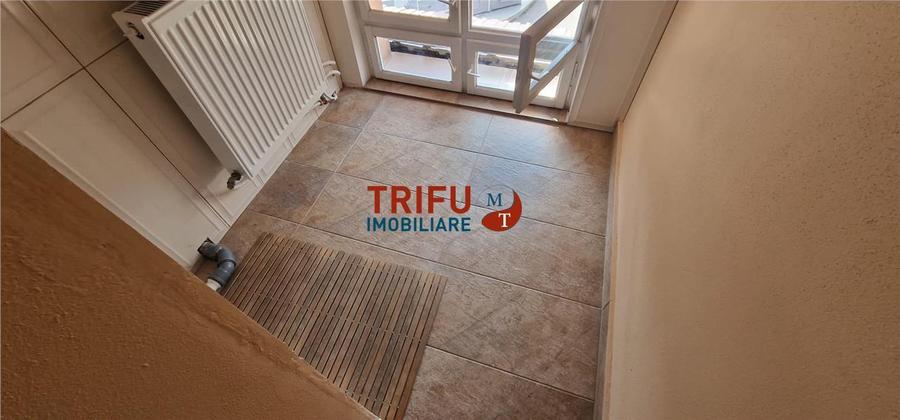 Spațiu de închiriat în Centru, ideal pentru salon de unghii – 40