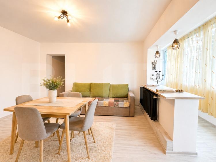 Apartament de vânzare 3 camere, 65 mp,etaj 1,Cetate