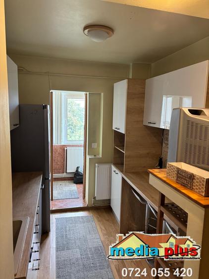 Apartament 3 camere decomandat Micro 17 – mobilat și utilat.