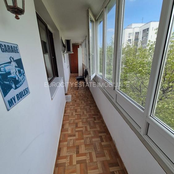 Dr. Taberei - Afi Cotroceni, str. Sibiu, 2 camere, mobilat, balcon mare - 12