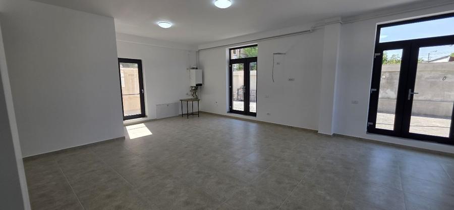 Salajan spatiu comercial 350 mp de inchiriat
