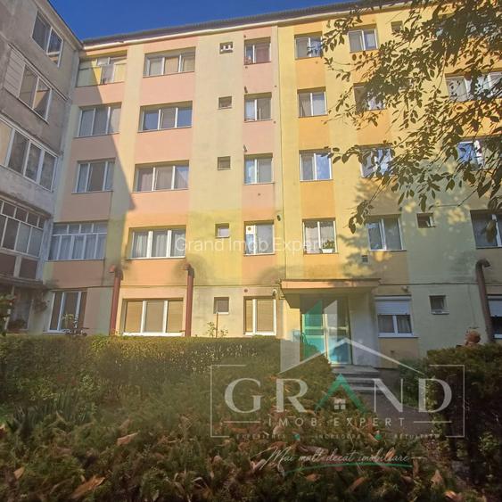 OPORTUNITATE | 2 CAMERE DECOMANDAT | LOGIE | PARCARE | B-dul Regele Mihai I - 33