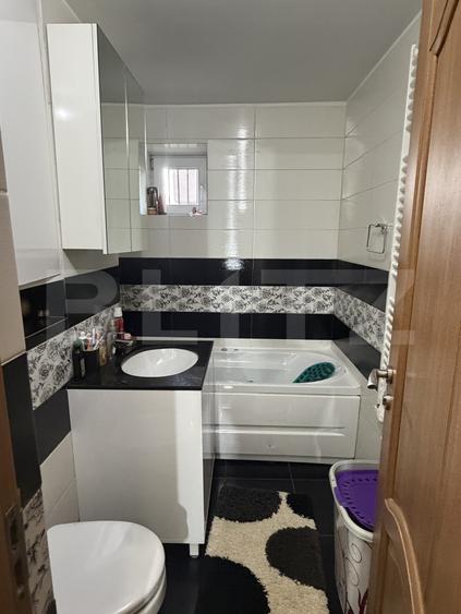 Apartament 3 camere, etaj intermediar, zona George Enescu