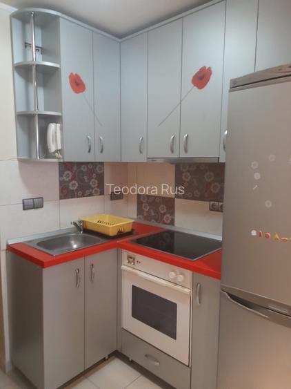 Închiriez garsonieră  - 3