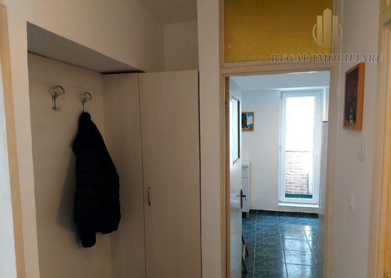 Garsoniera |Splaiul Unirii -Camera de Comert | Metrou | Et 3