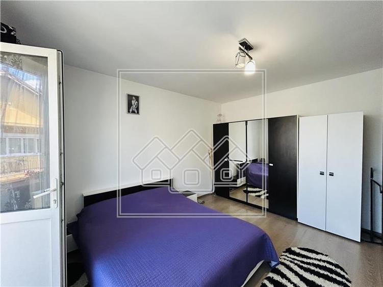 Apartament 3 camere, balcon, loc de parcare - Turnisor