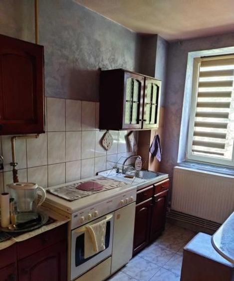Apartament 3 camere de vanzare zona Abator
