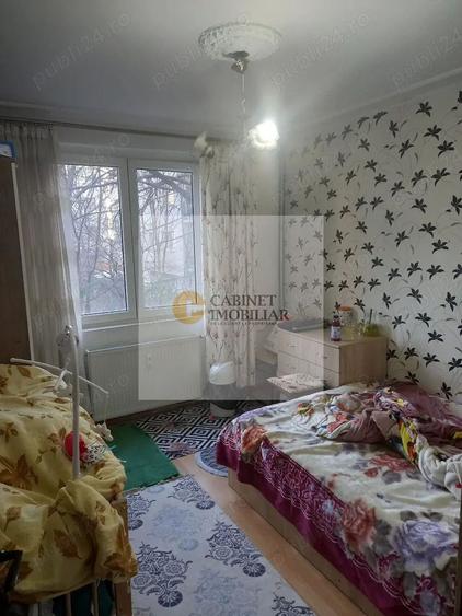 3 Camere - 67MP | Decomandat | 1/8 | Creditabil | 1980 | M Gorj - 7min