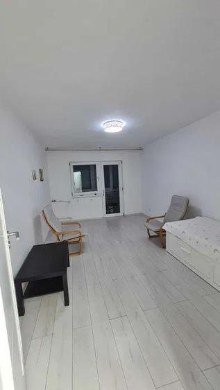 Apartament 2 camere, zona  Nord Cameliei, bloc cub.