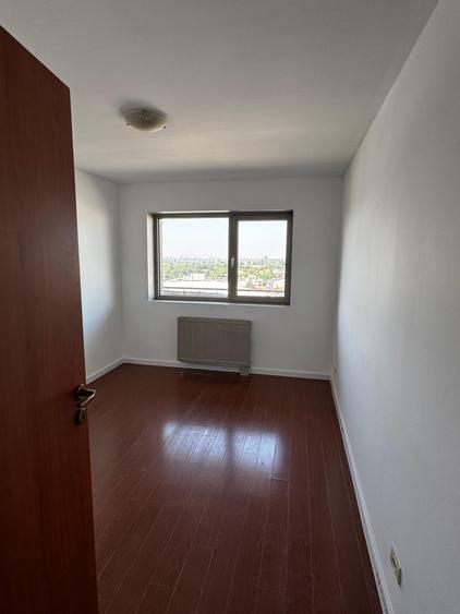 Apartament 3 camere de vânzare, 98 mp + parcare inclusă - Metropolis, sector 1
