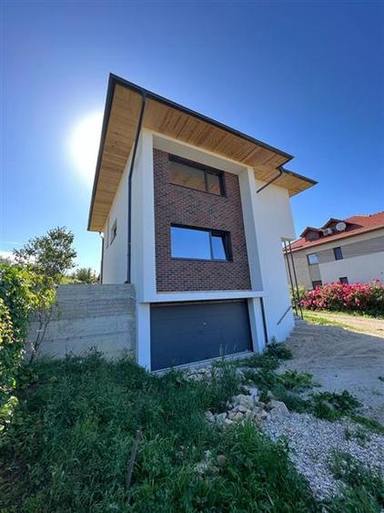 Casa Individuala S + P + Et ,situata in cartierul Borhanci !