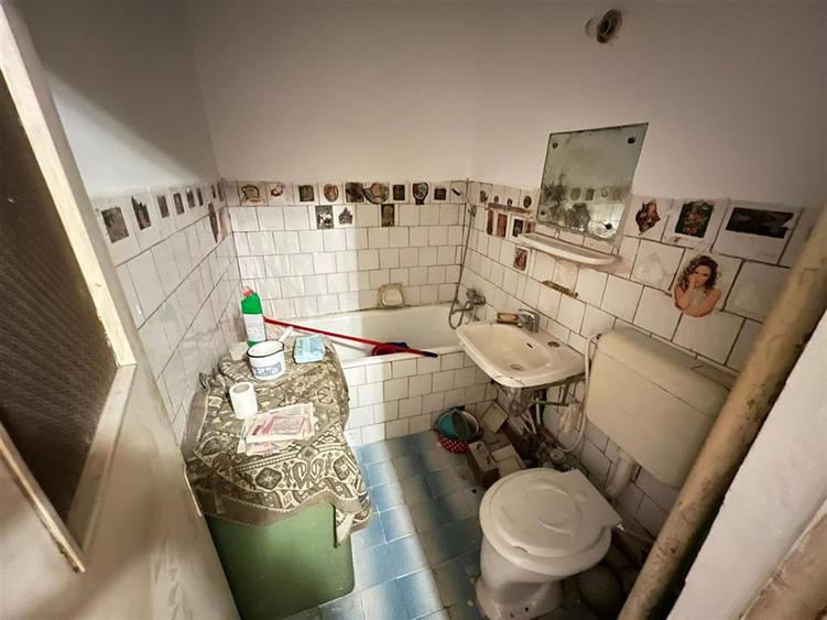 Apartament 2 camere, parter, zona centrala, fara imbunatatiri
