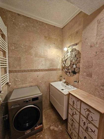 Apartament 2 camere cu balcon zona Doamna Stanca