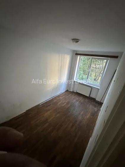 Apartament cu 3 camere de vanzare