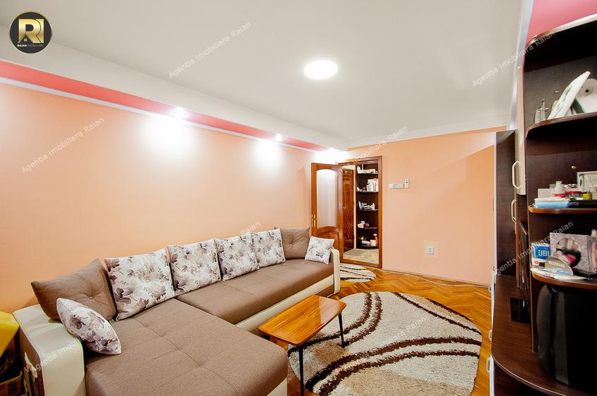 Vanzare apartament 3 camere in Galati, Micro 19, sup.65 mp, mobilat si utilat