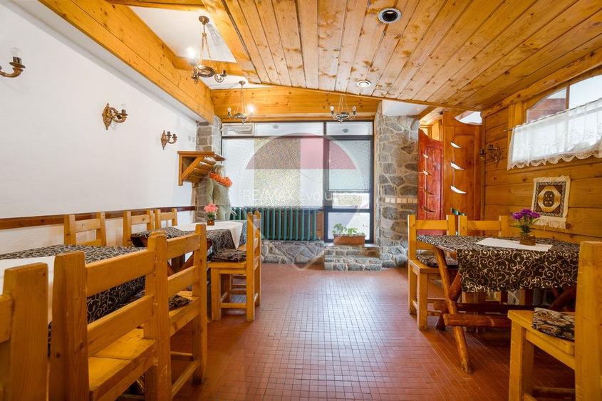 Casă de Vacanta/ Familie/ cu Poveste-Azuga/ Piscina interioara!