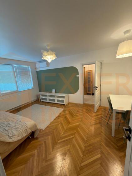 Apartament 2 camere de vanzare, termen lung, zona Tomis II