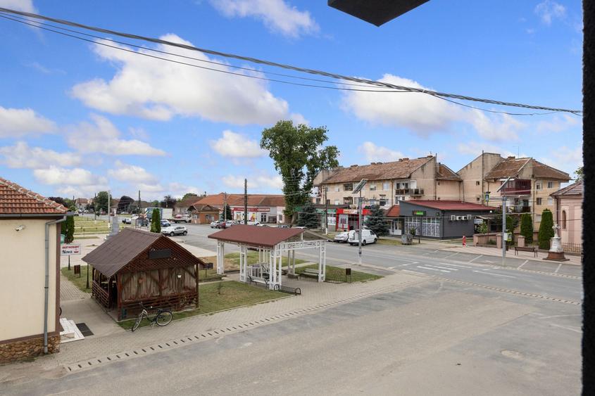Spatiul Comercial Semifinisat, P+E de inchiriat Beliu Arad, Traffic