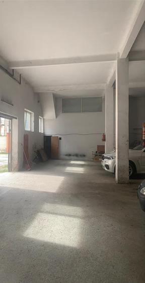 Vanzare Cladire de birouri P+E1 teren 940mp