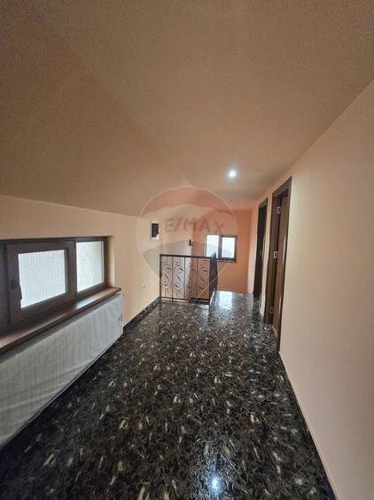 Casă de închiriat în zona Lascar Catargiu