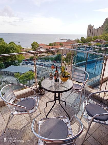 Apartament frumos cu vedere uluitoare la mare