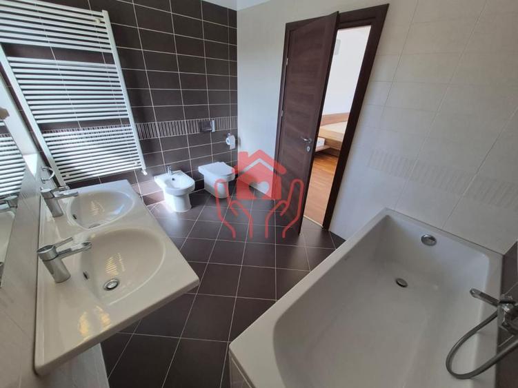 IANCU NICOLAE-Penthouse 4 camere, 80 mp terasa, 3 bai, 2 parcari + boxa!