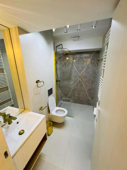 3 CAMERE | PIPERA | AVIATIEI | CLOUD 9 | CURTE | PARCARE |