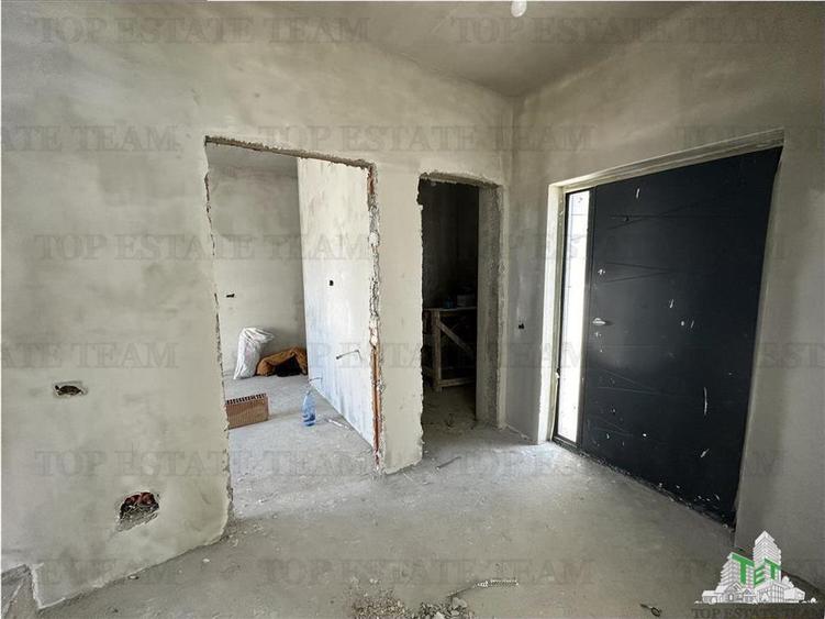Vila cocheta, moderna, cu 4 camere si curte generoasa, toate utilitatile, Prelun