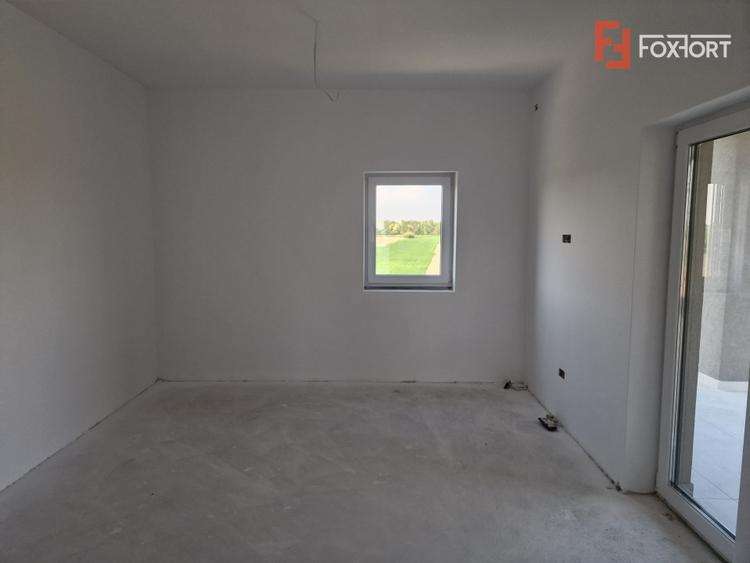 Apartament cu 3 camere la etajul 2 - zona Bucovat