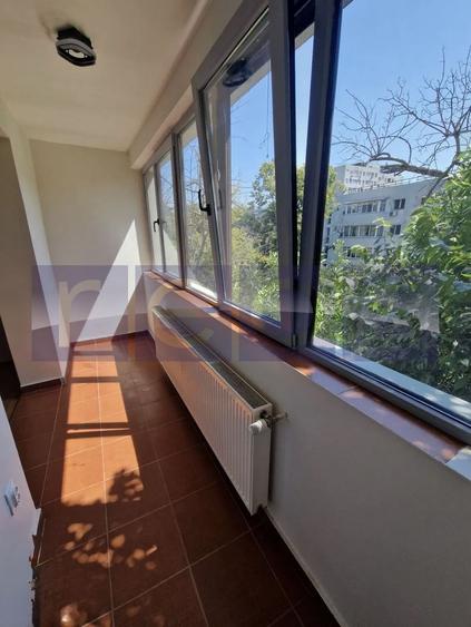 VÂNZARE 3 CAMERE | ZONA TITAN | BLOC REABILITAT