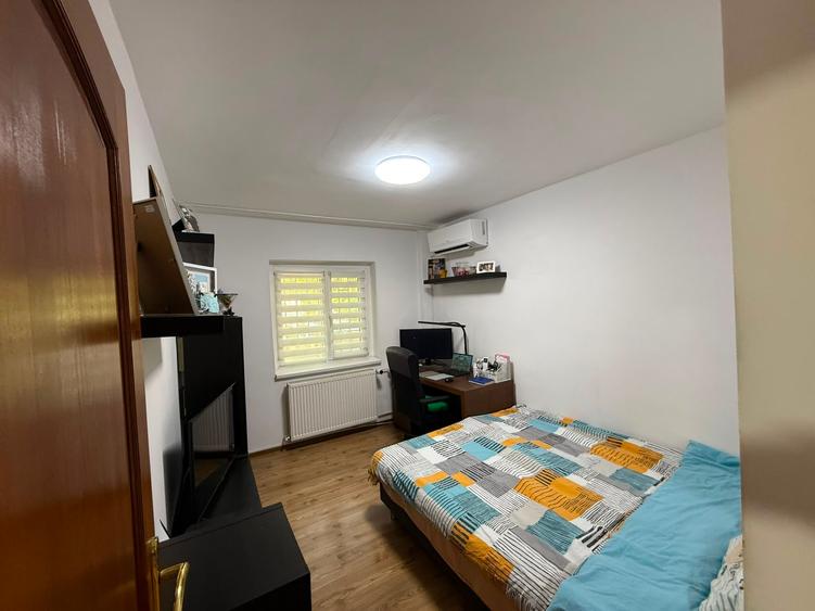 Apartament 4 camere de vanzare zona Doamna Ghica