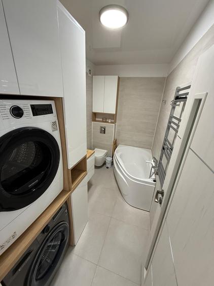 VANZARE APARTAMENT 3 CAMERE-2 BAI-LOC DE PARCARE-POLLUX RESIDENCE