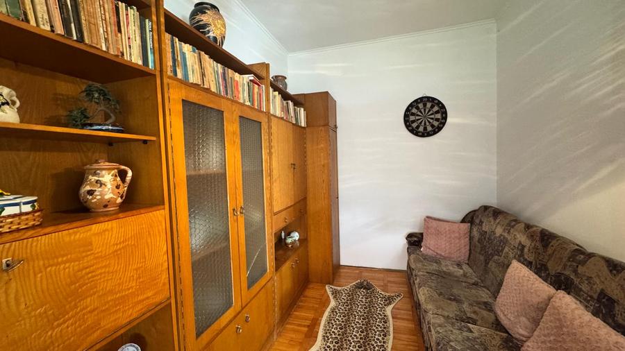 Apartament cu 3 camere de închiriat, str. Șelimbărului-AP1560