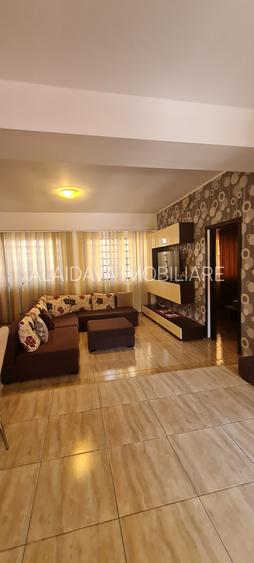 Mamaia Sat_vila 6camere cu bai proprii,pret 3000E - 5