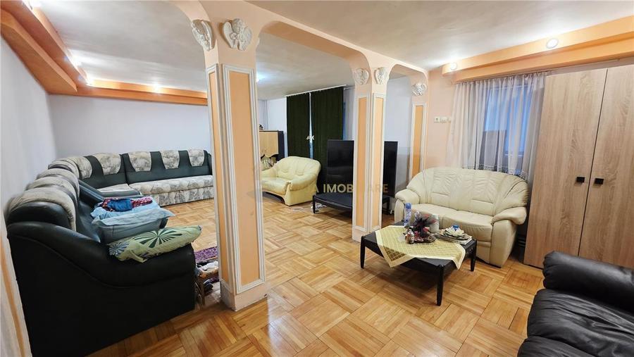CASA 16 CAMERE TEREN 3259 DAMBUL ROTUND