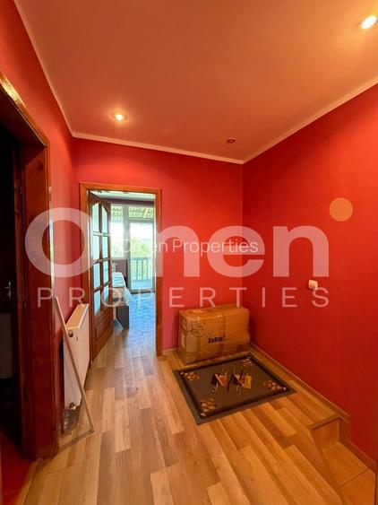 Apartament cu 3 camere | pe 2 niveluri | cu garaj | zona centrala | sat Arinis - 12