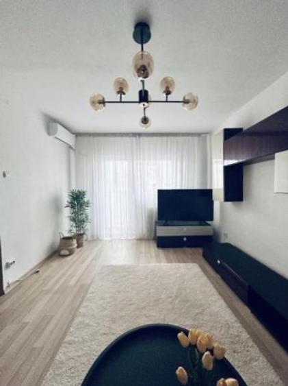 Dristor metrou/Mc Donald s, ap lux 2 camere,146.000euro